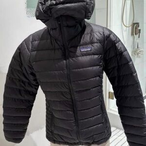 Women’s Patagonia Down Sweater Hoody